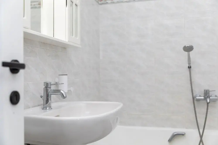 Manouk s - Two Bedroom Apartment