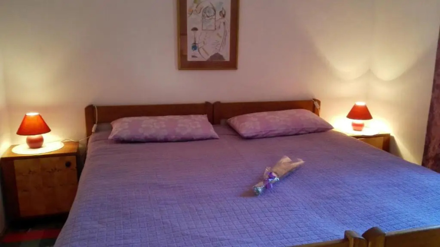 Apartment Vrulje