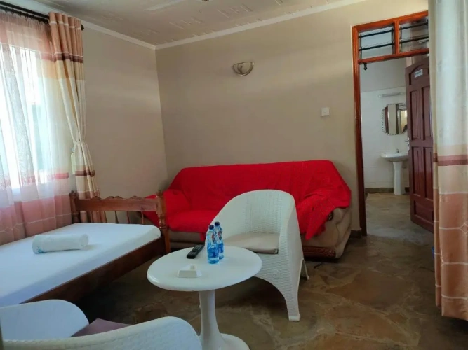 Economy Triple room