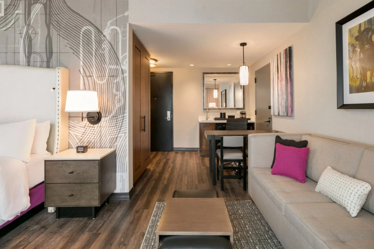 Double Suite