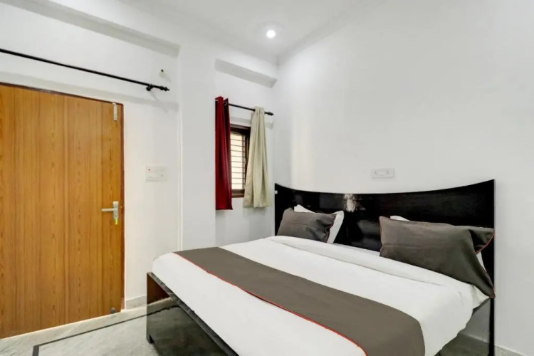 Collection O 76649 BJ Residency