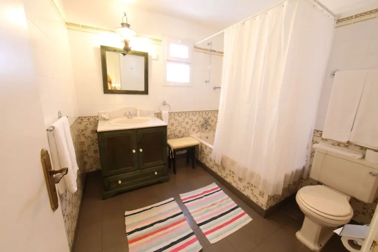 Standard Twin room with mountain view