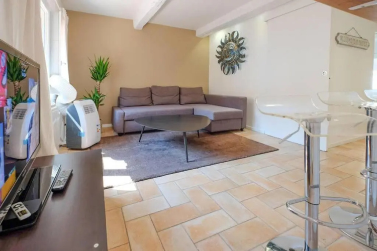 Appartement centre ville St Maxime, plage à pied