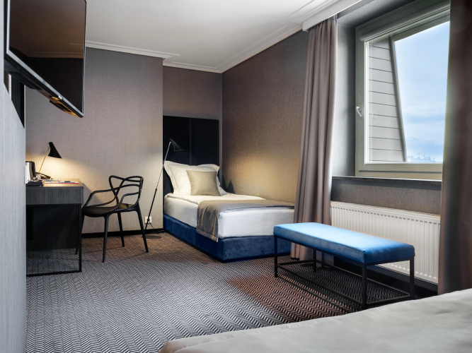Hotel Logos