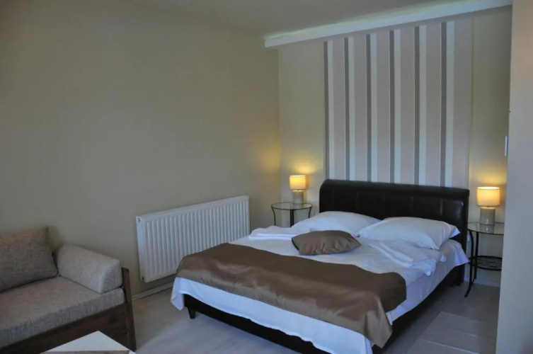 Adler Hotel s tterem