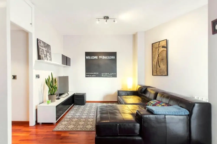 1 Bedroom Business Apartment with balcony