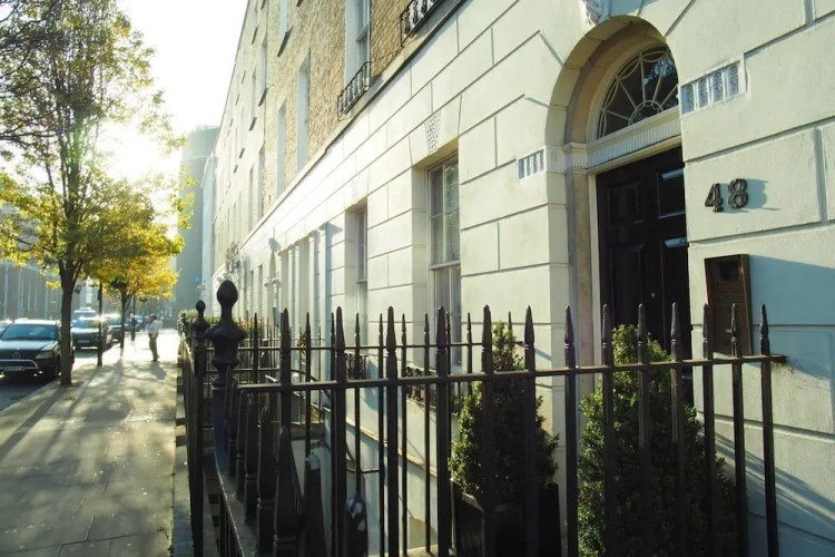 Spacious House in Marylebone [VR]