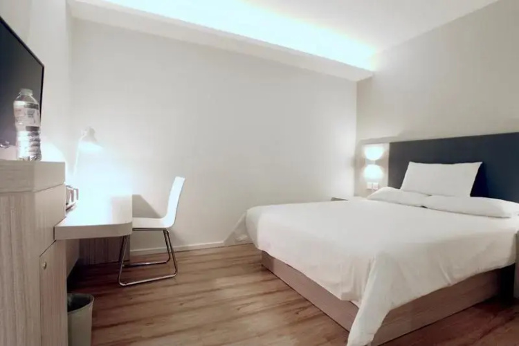 Hanting Hotel (Beijing Dongsi Subway Station)