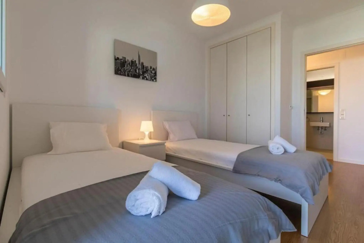 Embassy Apartment by Innkeeper