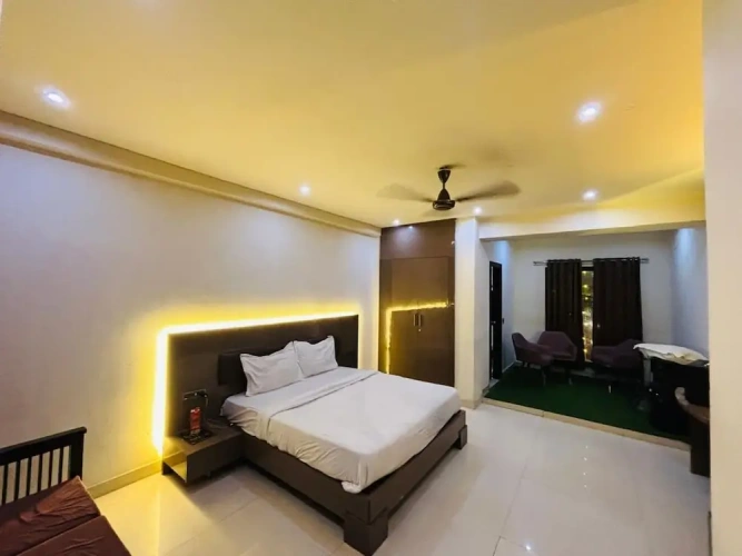 Standard Family room