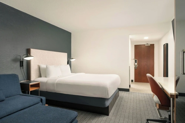 Standard Double room with balcony