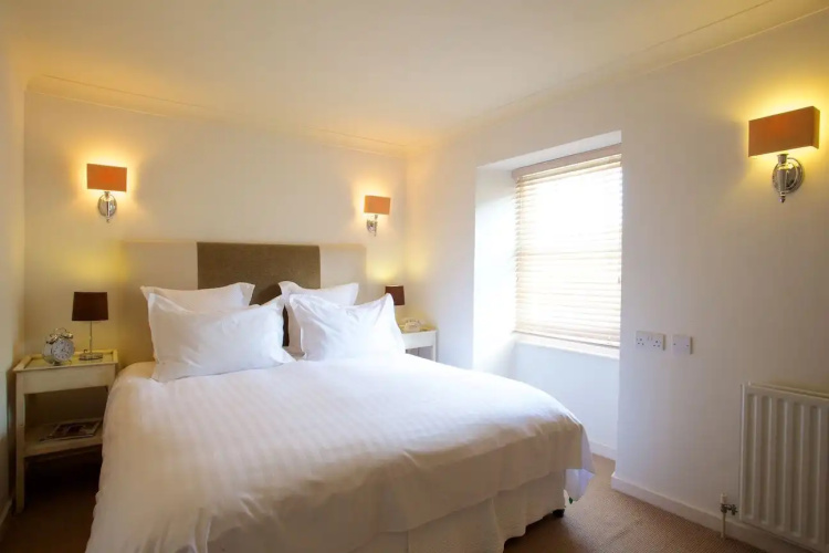 The Lugger Hotel