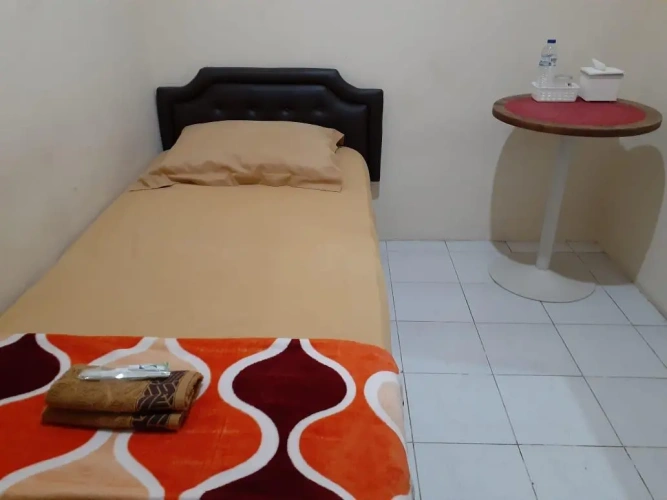 Economy Twin room