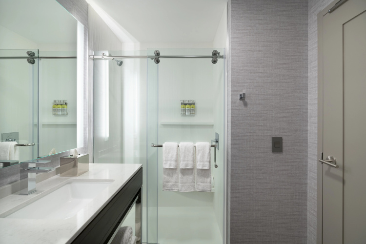 Staybridge Suites Boston Logan Airport - Revere photo 11