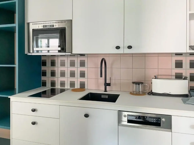 3 Bedrooms Apartment