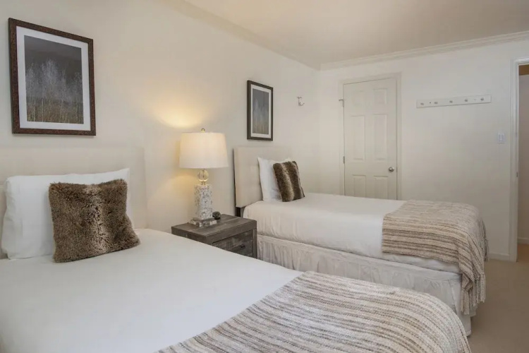 Vail Trails East #11a 2 Bedroom Condo by RedAwning
