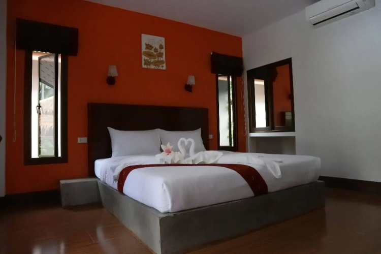 Lanta Smile Resort @Longbeach
