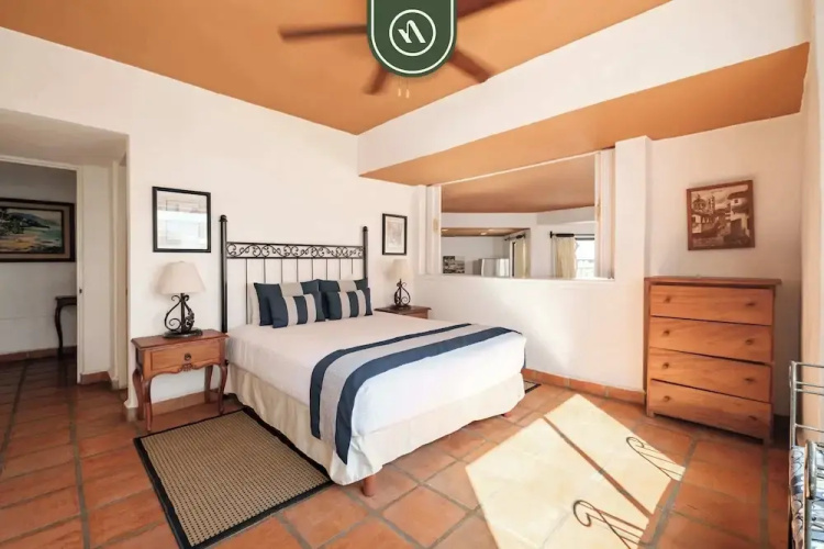 Amazing 2 BR Condo - Partial Oceanview - Pool