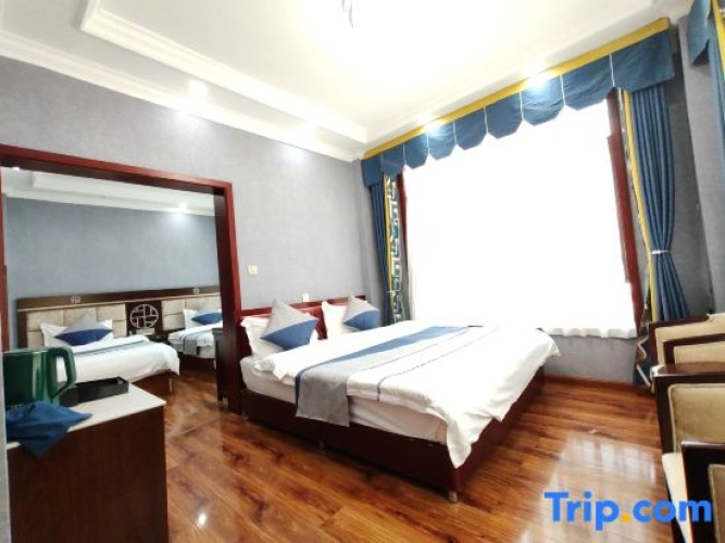 Deluxe Triple room