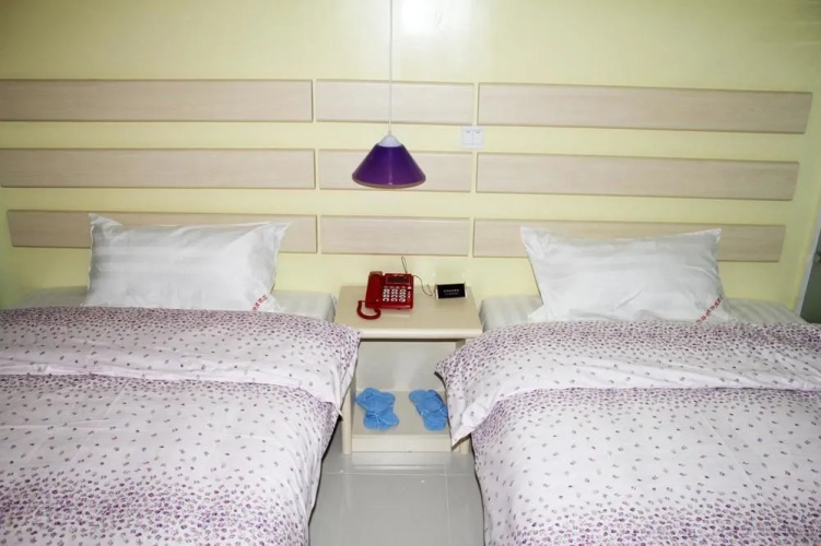 Beijing Yilu Mingzhu Hotel