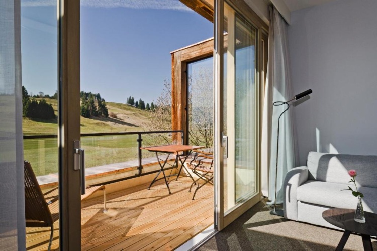 Suite with balcony and with view