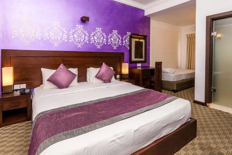 Standard Triple room