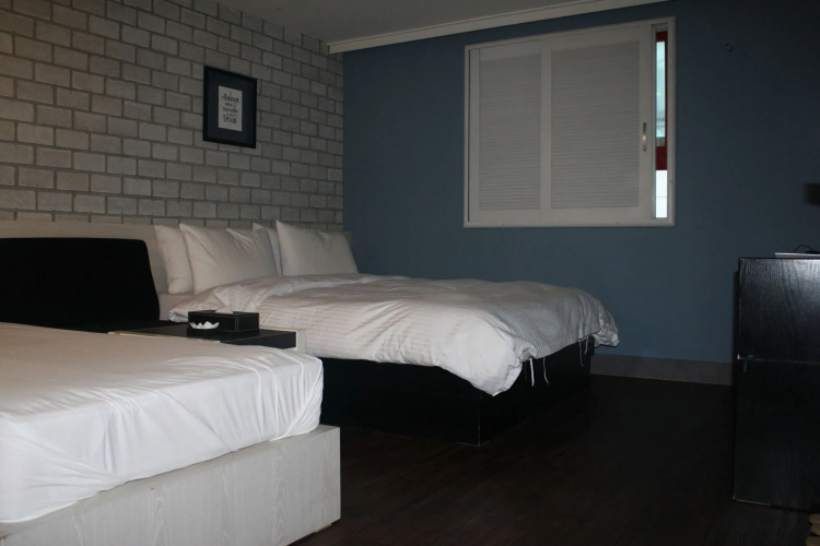 New Seven Hotel