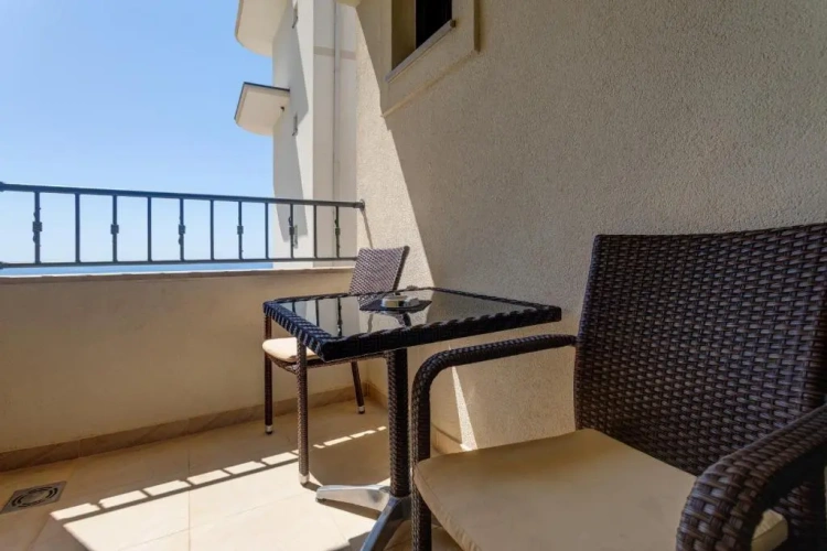 Standard Double room with balcony and with sea view