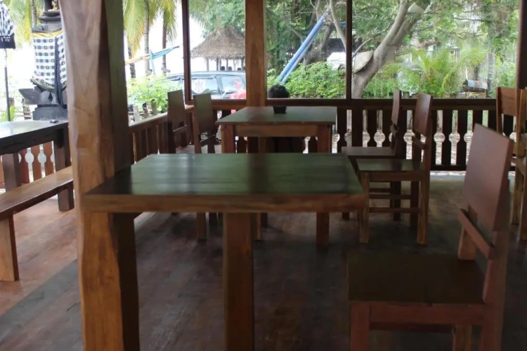 1 Bedroom Double Bungalow with garden view