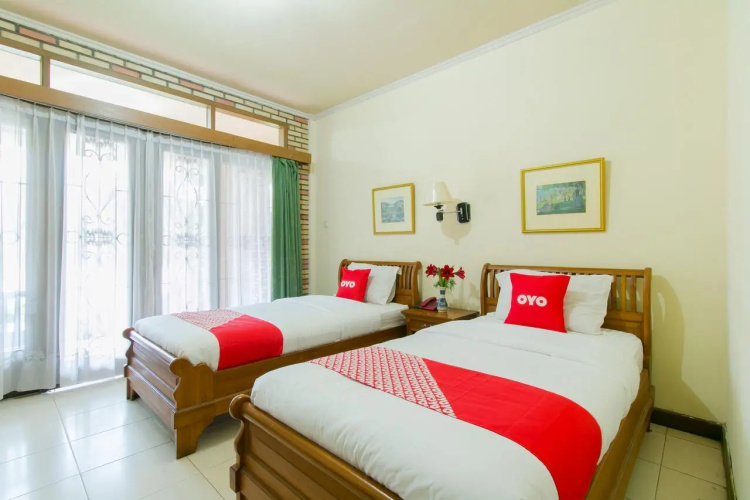 1924 Hotel Rafflesia