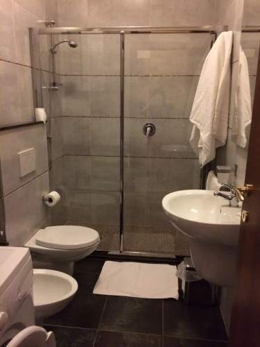 Standard Triple room with balcony