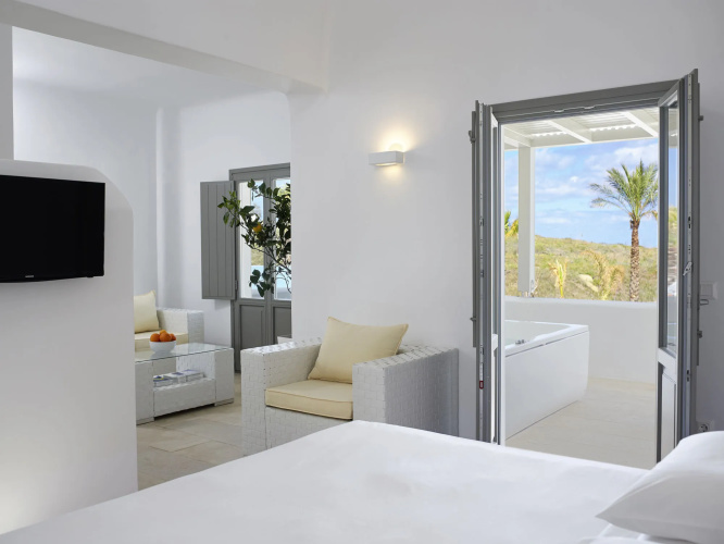 Aurora Luxury Suites