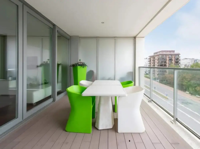 South Facing Apartment With Terrace