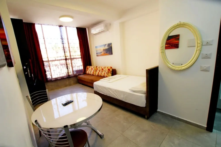 Economy Double Studio