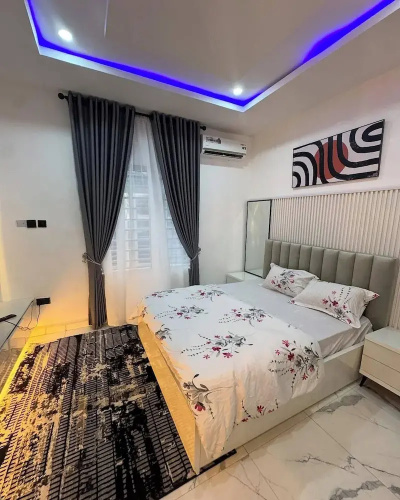Mavis Suites