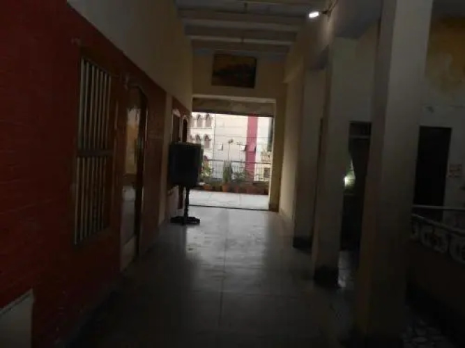 Hotel Basant