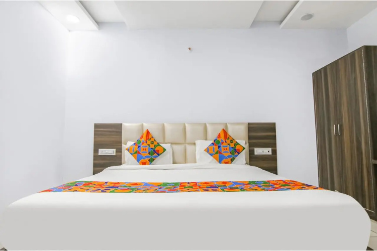 Fabhotel Galaxy View