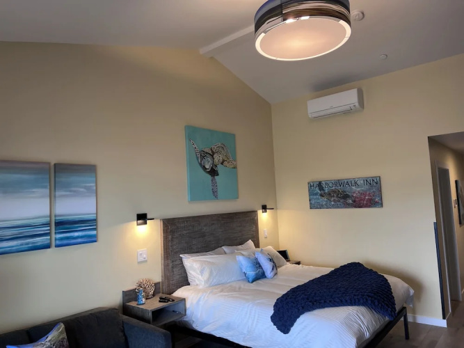 HarborWalk Inn