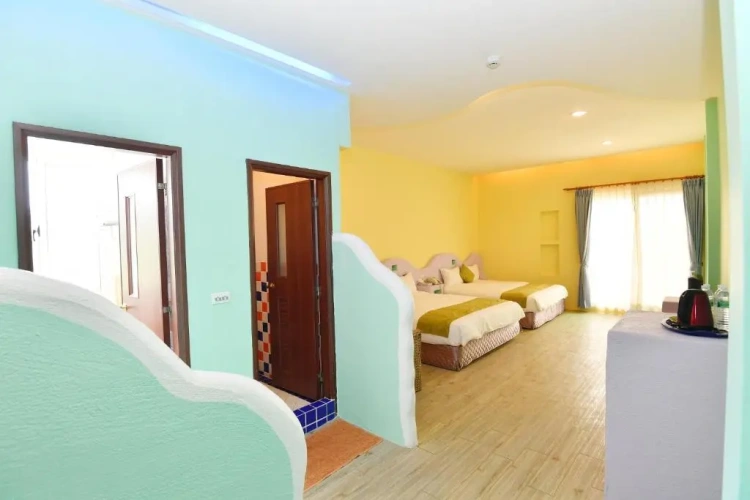 Deluxe Quadruple room