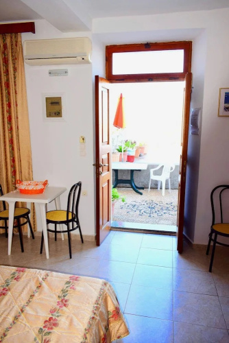 Seaview Studio For Two Just Minutes From The Beach