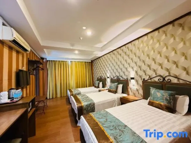 Triple Suite