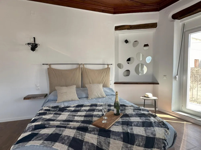 Astra House Braxasi