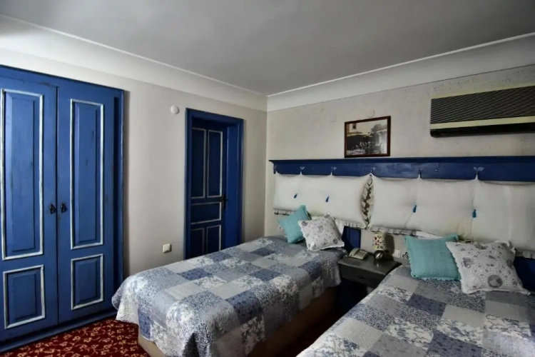 Standard Double room with view