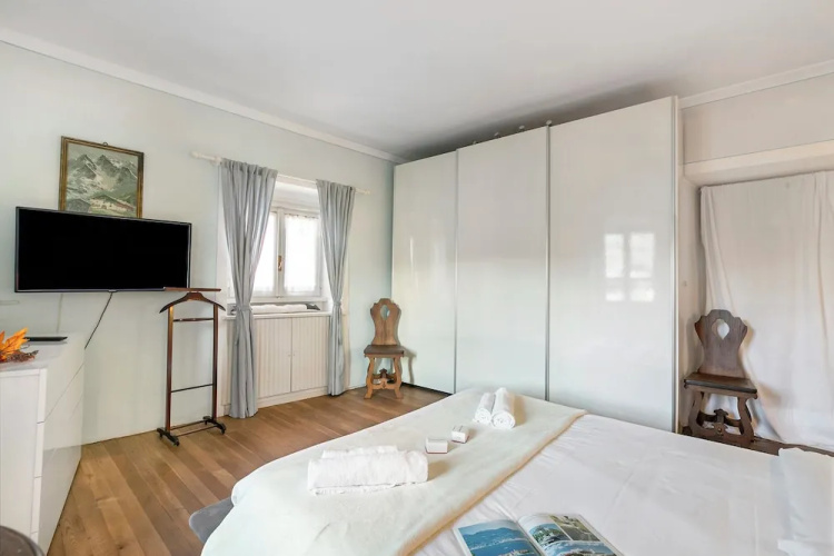 La Lanterna Swimming Pool Retreat