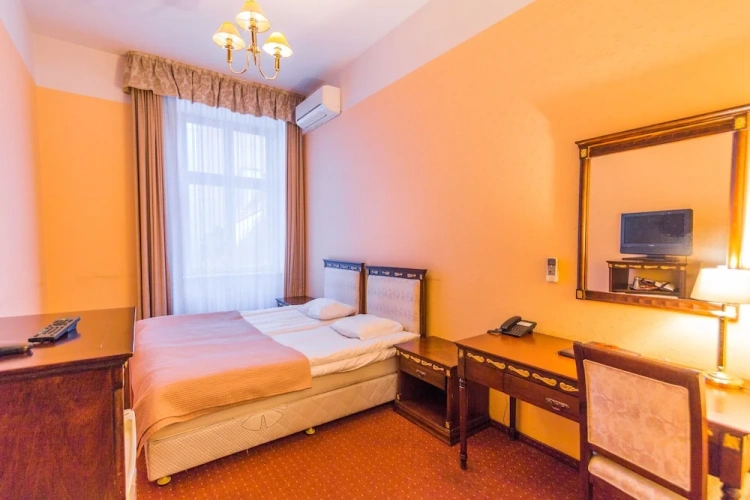 Standard Double room with balcony