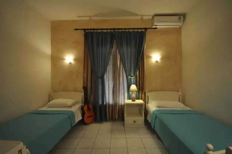 Zefiros Hotel