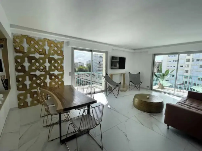 Modern Apartment - 3br- 6P - Palm Beah