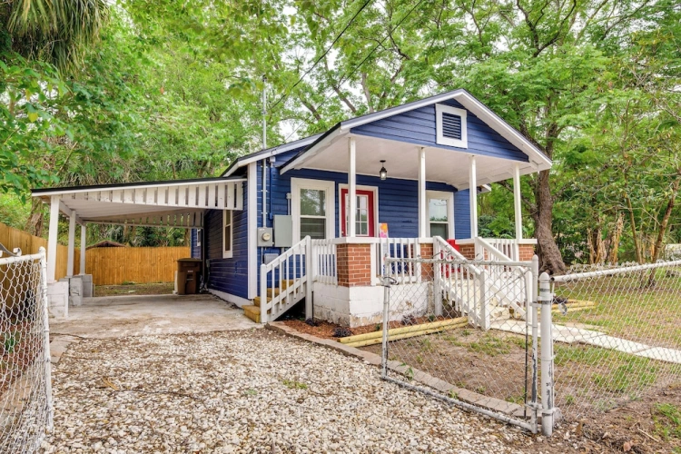 2 Bedrooms Cottage