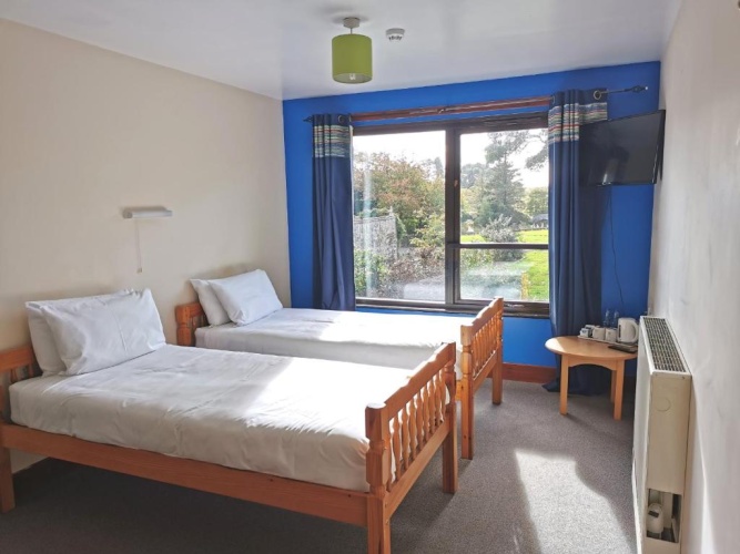 Basic Twin room