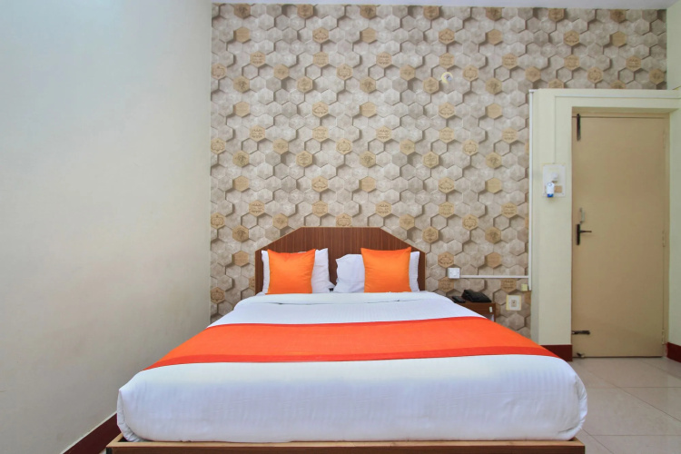 MSR Comforts by OYO Rooms
